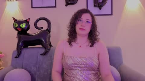 Snapshot of charlote__miller chatting on 22, 5, 2026 You honey online show from 22, 5, 2026