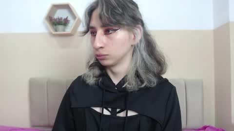 Snapshot of charlothe_dumont chatting on 23, 5, 2026 charlothe_dumont online show from 23, 5, 2026