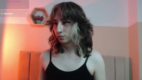 Snapshot of charlothe_dumont chatting on 12, 6, 2026 charlothe_dumont online show from 12, 6, 2026