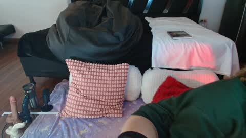 Char 3 online show from 12, 1, 2025