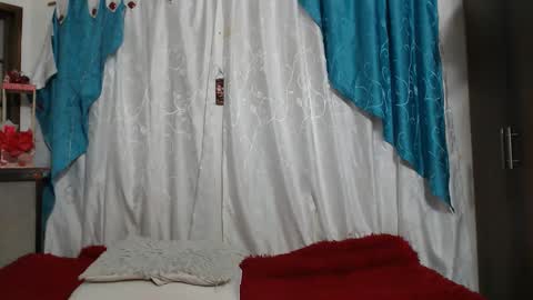 karinaa independent model online show from 20, 3, 2026