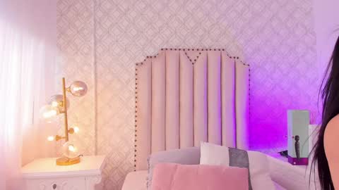 Snapshot of charlotte__08 chatting on 5, 1, 2025 Charlotte online show from 5, 1, 2025