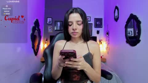 Snapshot of charlotte__benett chatting on 13, 2, 2025 Charlotte online show from 13, 2, 2025