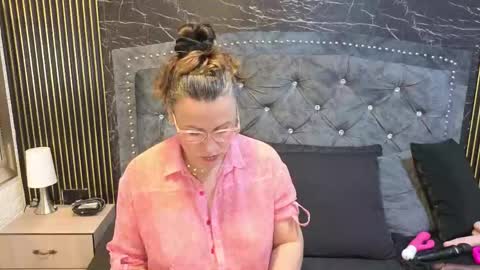 Snapshot of charlotte__g chatting on 11, 5, 2026 charlotte online show from 11, 5, 2026