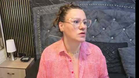 Snapshot of charlotte__g chatting on 11, 5, 2026 charlotte online show from 11, 5, 2026