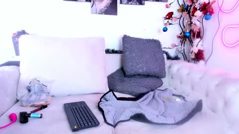 Snapshot of charlotte_add chatting on 25, 1, 2025 charlotte_add online show from 25, 1, 2025