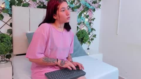 Charlotte Blossom online show from 29, 11, 2025