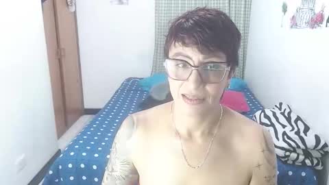 Snapshot of charlotte_gray_1 chatting on 15, 5, 2026 Charlotte online show from 15, 5, 2026