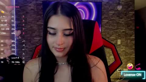 Snapshot of charlotte_greys chatting on 17, 12, 2025 Charlotte online show from 17, 12, 2025