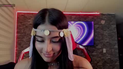 Snapshot of charlotte_greys chatting on 18, 12, 2025 Charlotte online show from 18, 12, 2025