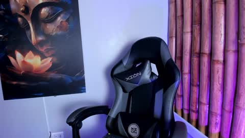 CHARLOTTE  online show from 25, 3, 2026