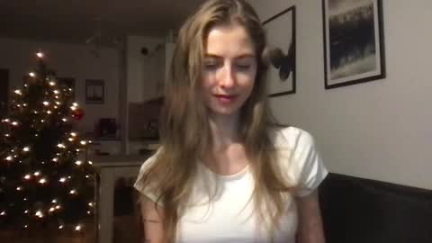 Charlotte Roche online show from 1, 12, 2025