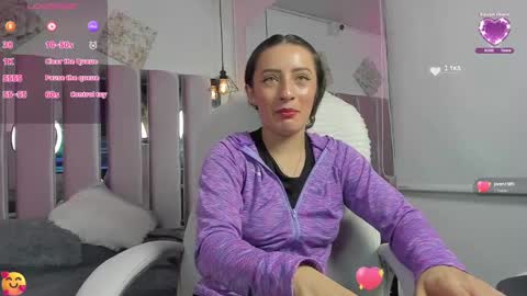 Snapshot of charlotte_walker__ chatting on 8, 2, 2025 charlotte_walker__ online show from 8, 2, 2025