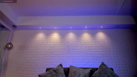 Charlotte  Everyday From 0700 to 1300 Col Time online show from 14, 9, 2025