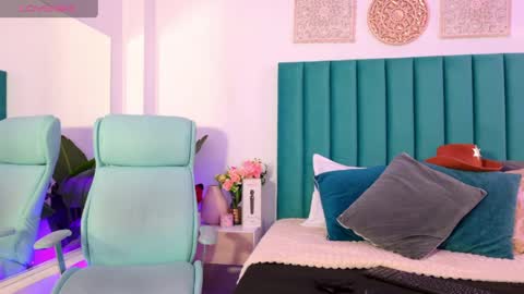 Charlotte Brandt online show from 2, 4, 2026