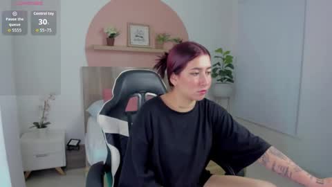 Snapshot of charlottee27_ chatting on 27, 2, 2026 Charlottee online show from 27, 2, 2026