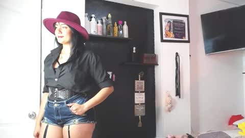 Snapshot of charlottekiss99 chatting on 18, 10, 2025 charlottekiss99 online show from 18, 10, 2025