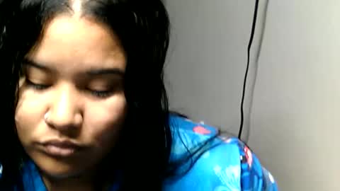 Snapshot of charlottequeen_21 chatting on 1, 5, 2026 charlottequeen_21 online show from 1, 5, 2026