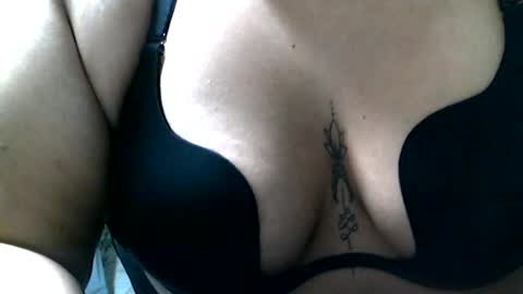 charlottequeen_21 online show from 22, 7, 2026