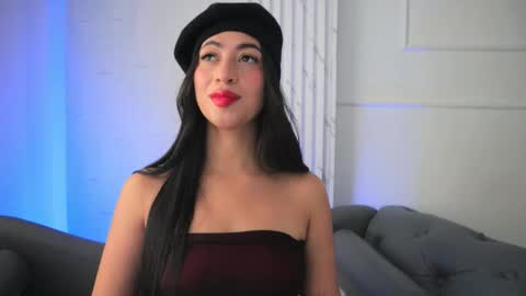 Snapshot of charlotterusso chatting on 19, 11, 2025 Lauren Rus online show from 19, 11, 2025