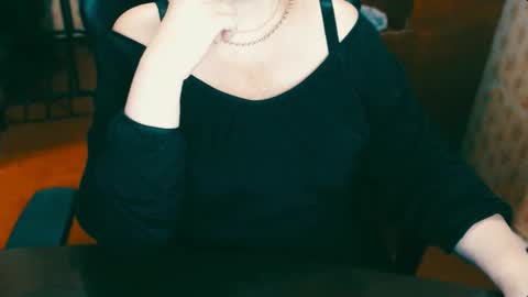 CharlotteXTasty online show from 13, 12, 2024