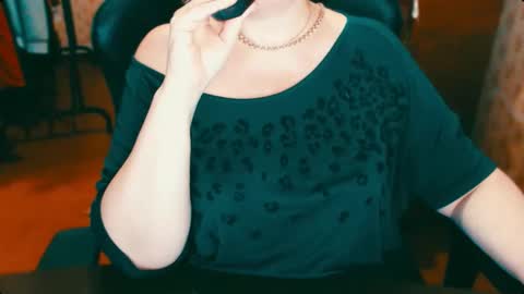 CharlotteXTasty online show from 6, 3, 2025