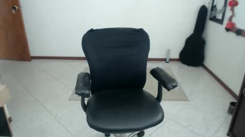 charlottezoe online show from 4, 3, 2026