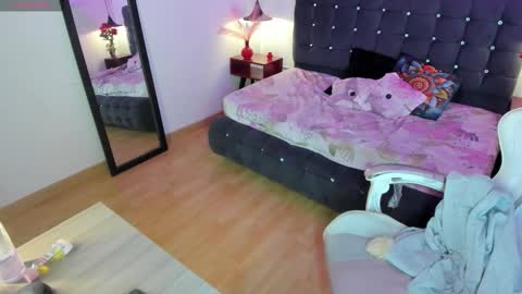 Charly online show from 3, 10, 2025