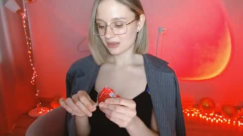 Michelle  online show from 30, 1, 2025