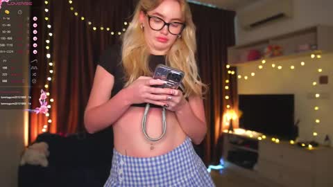 my fansly Charming daisy              My Wishlist  for new toys     online show from 7, 3, 2025