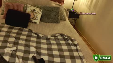 Snapshot of charming_sexuality chatting on 26, 12, 2024 insta online show from 26, 12, 2024