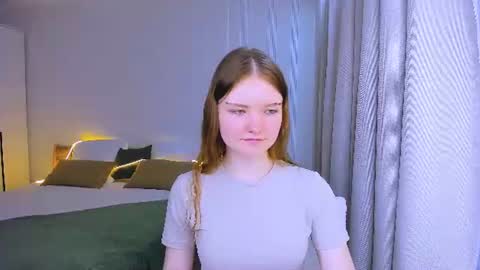 Snapshot of charminglookeva chatting on 19, 6, 2026 Im Eva online show from 19, 6, 2026