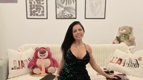 Snapshot of charmvanesa chatting on 4, 10, 2025 charmvanesa online show from 4, 10, 2025