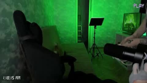 Snapshot of charonbaby1 chatting on 24, 10, 2025 lynxy online show from 24, 10, 2025