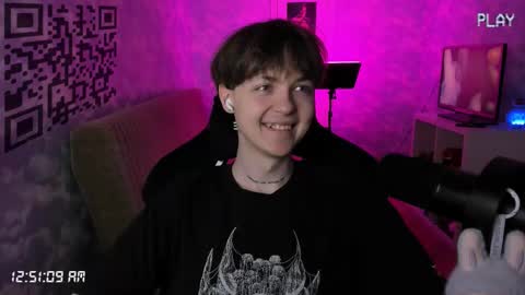 Snapshot of charonbaby1 chatting on 28, 10, 2025 lynxy online show from 28, 10, 2025