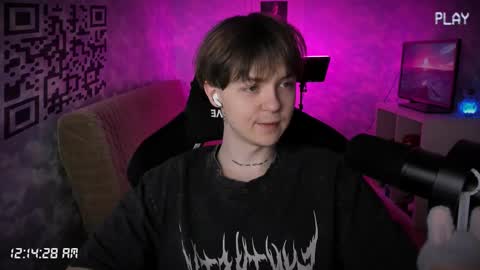 Snapshot of charonbaby1 chatting on 4, 11, 2025 lynxy online show from 4, 11, 2025