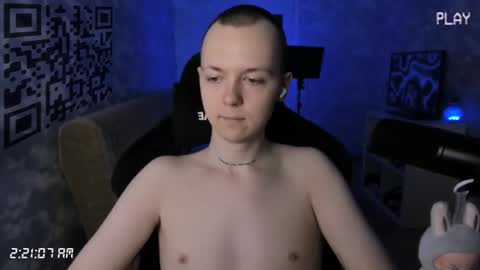 Snapshot of charonbaby1 chatting on 14, 12, 2025 lynxy online show from 14, 12, 2025