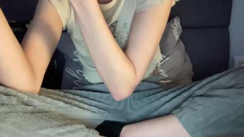 Vicky online show from 5, 10, 2025