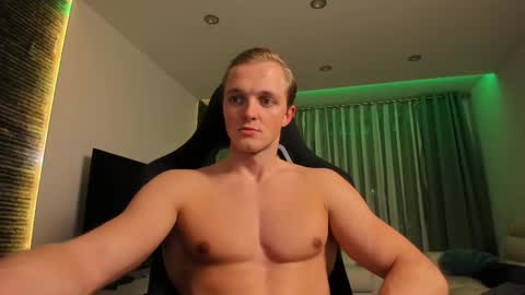 Snapshot of chasereed_ chatting on 18, 10, 2025 Chase Reed online show from 18, 10, 2025