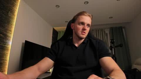 Snapshot of chasereed_ chatting on 7, 4, 2026 Chase Reed online show from 7, 4, 2026