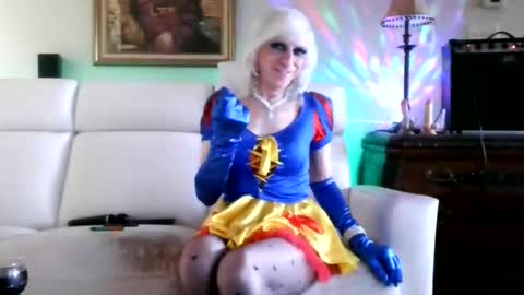 Snapshot of chaton897 chatting on 25, 5, 2026 kitty or chaton897 online show from 25, 5, 2026