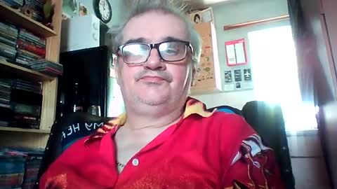 Snapshot of chatubatelee555 chatting on 24, 6, 2026 lee online show from 24, 6, 2026