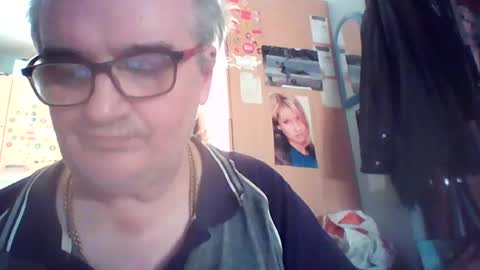 Snapshot of chatubatelee555 chatting on 24, 7, 2026 lee online show from 24, 7, 2026