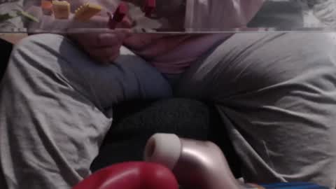 Cheekymiia online show from 14, 12, 2024