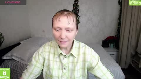 Snapshot of cheerful_madam1 chatting on 25, 4, 2026 cheerful_madam1 online show from 25, 4, 2026