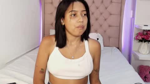 Snapshot of cheerry_moon chatting on 1, 12, 2025 cheerry_moon online show from 1, 12, 2025