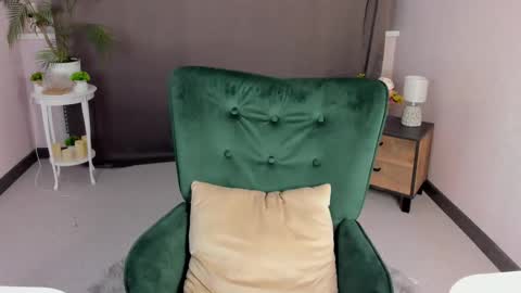 cheezy_cream online show from 19, 1, 2026