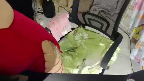 Snapshot of chellmore chatting on 25, 11, 2025 Chell online show from 25, 11, 2025