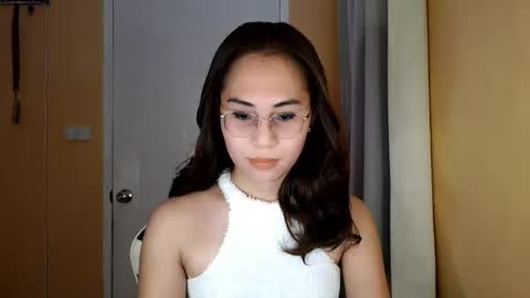 chelly4u69 online show from 17, 4, 2026