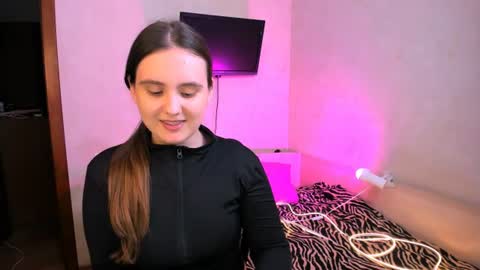 Snapshot of chelsyluxex chatting on 7, 7, 2026 Chelsy Luxe online show from 7, 7, 2026